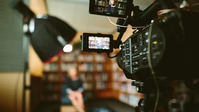 La Creazione di un Video Spot: Un Processo Complesso e Articolato